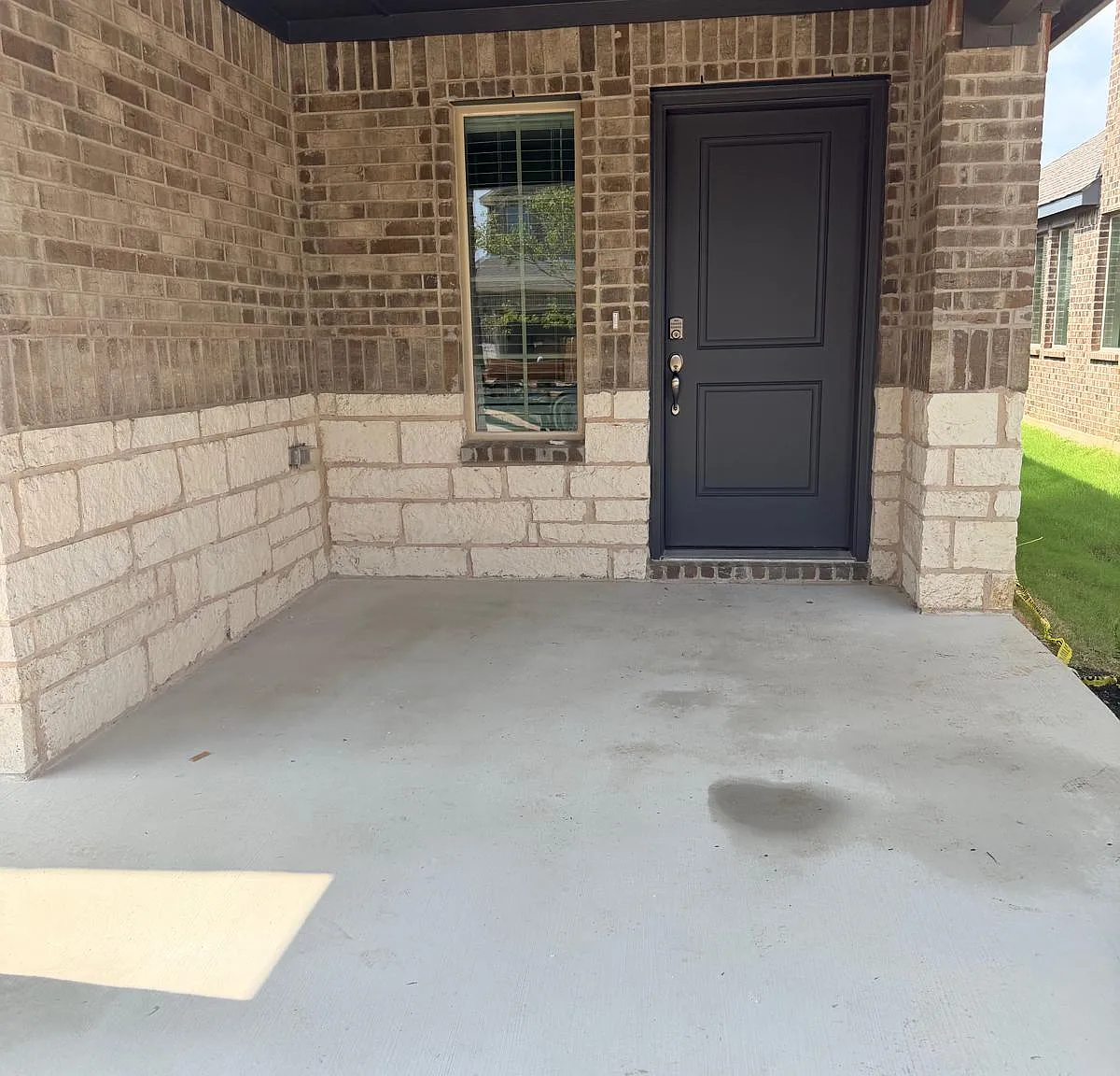 3 bed, 1559 sqft, $1,845 — Photo 2