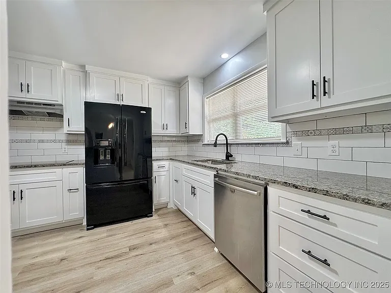 11311 E 15th Pl — Photo 25