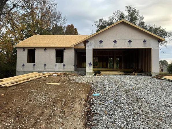 419 W 2nd St, Moscow Mills, MO 63362