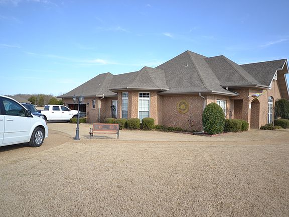 2nd image of 3901 Bolt Blvd