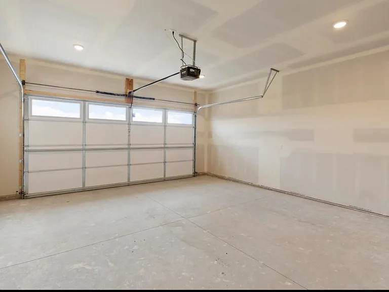 513 Eagle Valley Dr — Photo 8