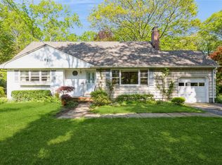 63 Hunter Ave, Miller Place, NY