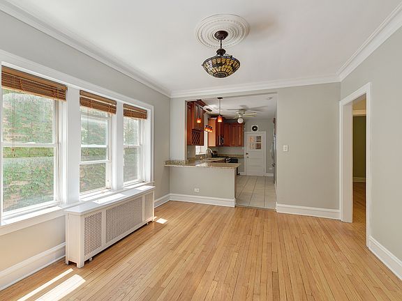 2nd image of 6604 N Rockwell St