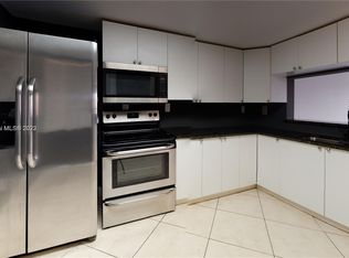 615 SW 113th Way #615, Hollywood, FL 33025
