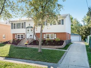 16318 Clark Ln, Tinley Park, IL