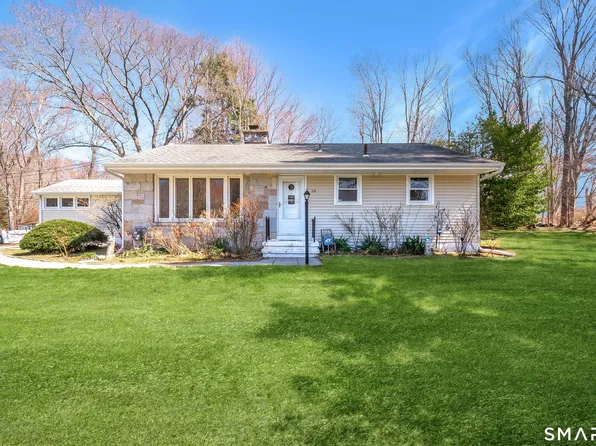 16 Featherbed Lane, Branford, CT 06405