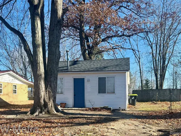 2346 Jimary Ln, Gladwin, MI 48624