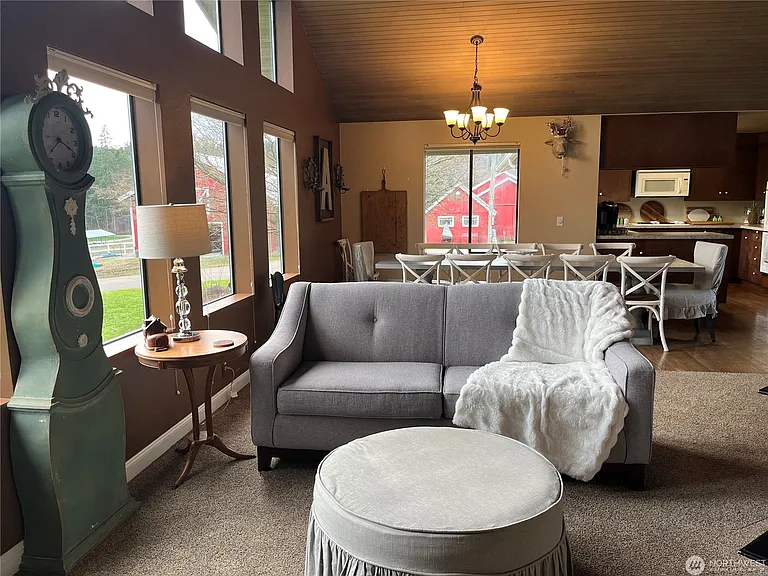615 Arrowhead Rd — Photo 36