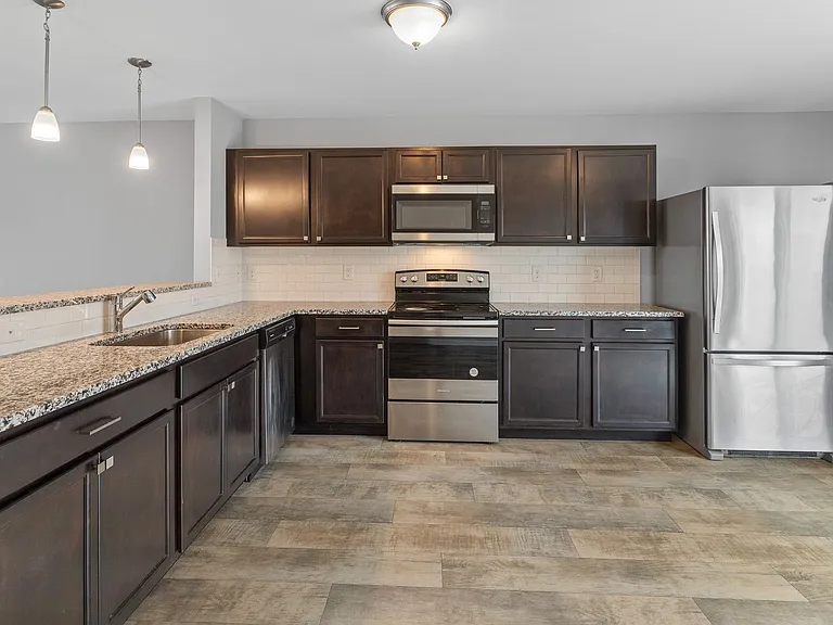 7193 Primrose Ln — Photo 7