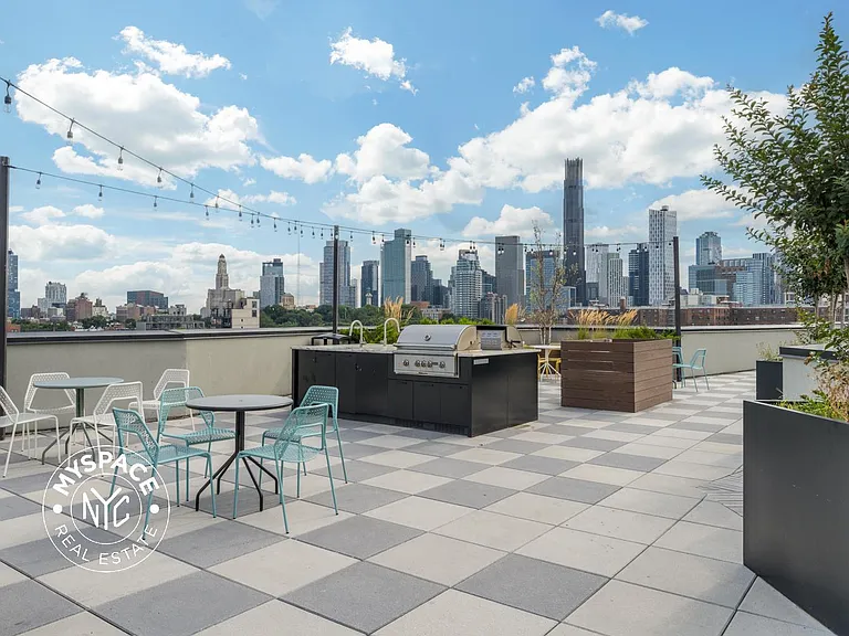 58 Vanderbilt Ave #10M — Photo 8
