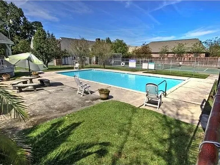 3 Hollycrest Blvd — Photo 22