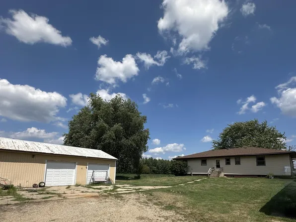2431 E Britain Ave, Benton Harbor, MI 49022