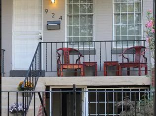 924 8th St NE, Washington, DC 20002