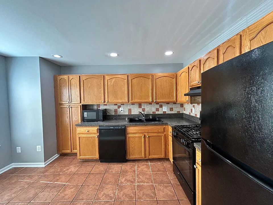 3562 Corn Stream Rd