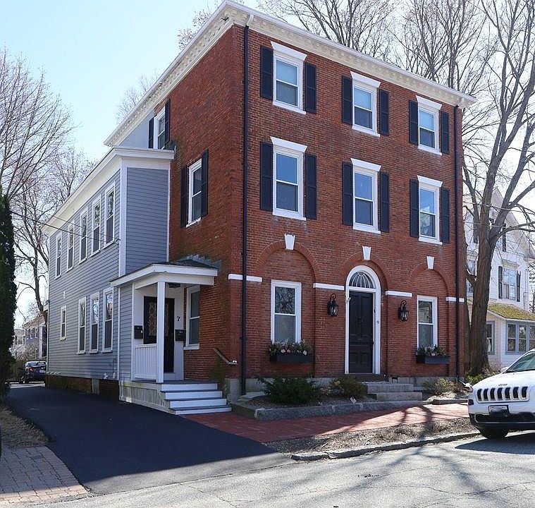 1st image of 7 Buck St #2