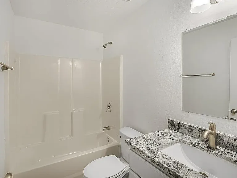 332 Del Monte Rd — Photo 9