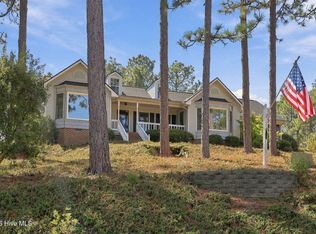 145 Lone Pine Pl, Southern Pines, NC 28387
