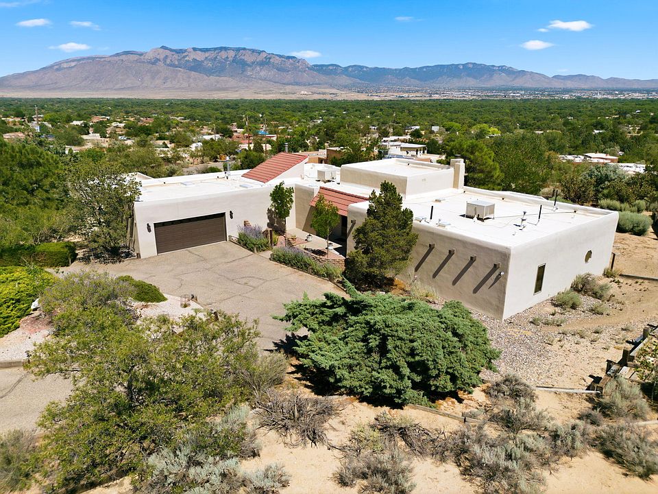 1st image of 489 El Rey Dr