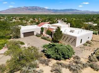 489 El Rey Dr, Corrales, NM 87048