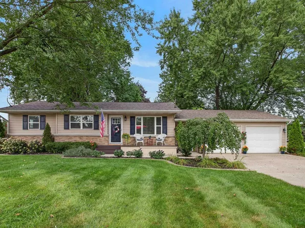 6537 15th Ave, Jenison, MI 49428