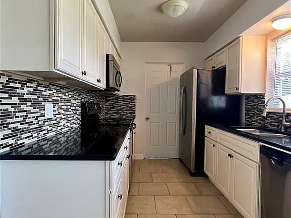 5th image of 4228 Trout Dr SE