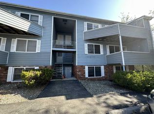 216 West Rd APT 70, Pleasant Valley, NY 12569
