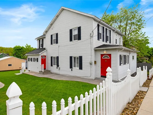 1136 2nd St, Windber, PA 15963