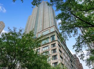 100 E Huron St APT 4703, Chicago, IL 60611
