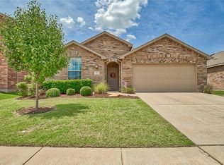 2005 Davy Crockett Dr, Forney, TX 75126