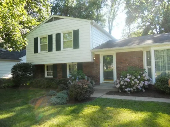 (undisclosed Address), Ballwin, MO 63011