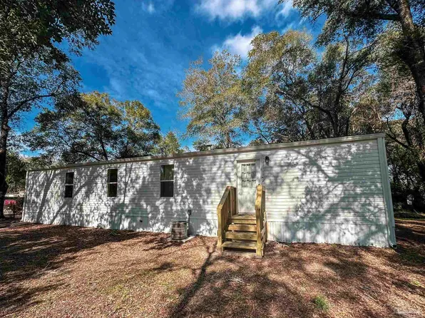 4404 Conifers St, Milton, FL 32583