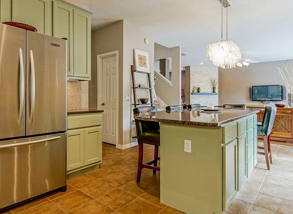2nd image of 4230 Canyon Glen Cir