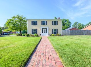 1838 Fieldcrest Dr, Owensboro, KY 42301