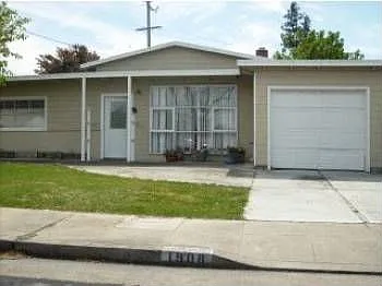 1908 Shoreview Ave photo 1