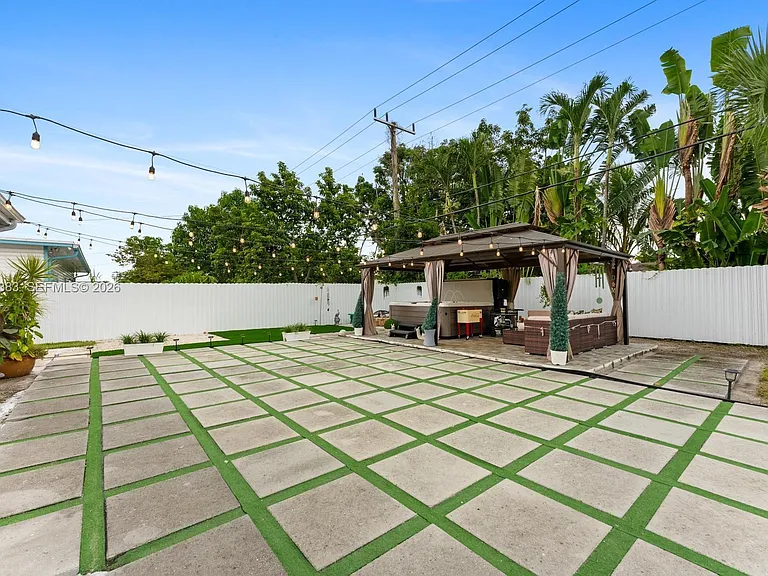 9508 N Military Trl — Photo 24