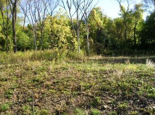 1 Denise Dr, Troy, NY 12182