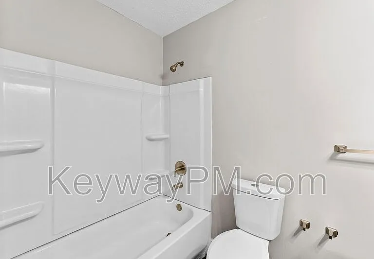 2631 Drayton Dr — Photo 15