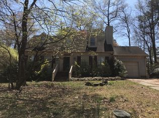 401 Pinewood Dr, Apex, NC 27502