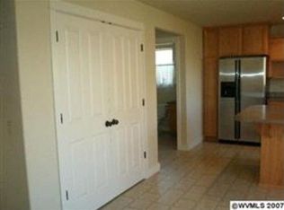 181 W Jadon Dr, Lebanon, OR 97355