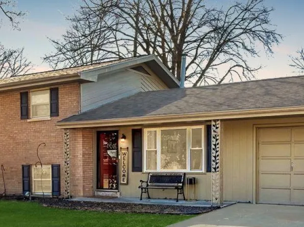 2909 Eastbrooke Dr, Evansville, IN 47711