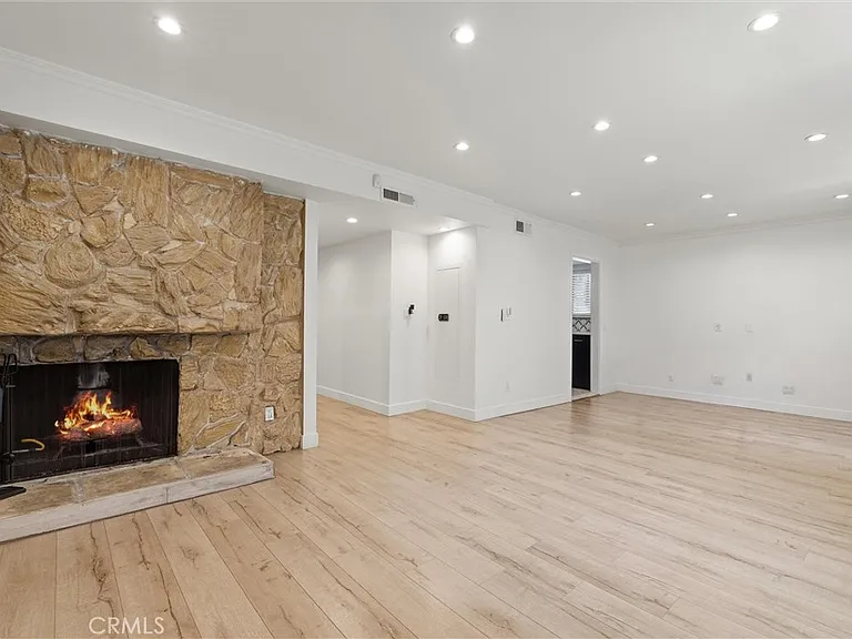 5974 Costello Ave — Photo 6