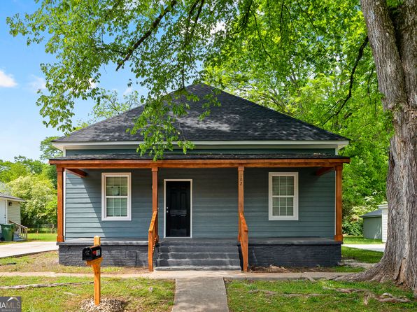 102 Dickinson St, Hogansville, GA 30230