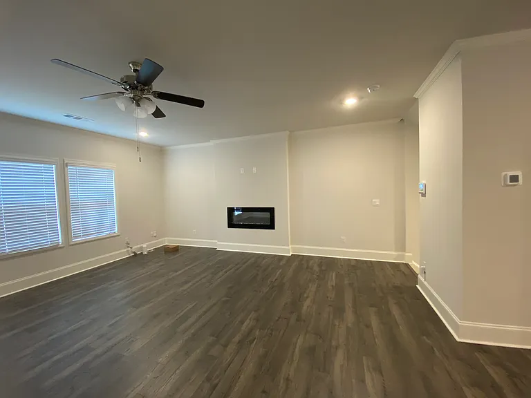213 Vista Ln #4 — Photo 2