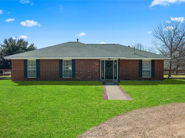 4065 Old Independence Rd, Brenham, TX 77833