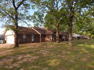2305 Meadowlake Rd, Conway, AR 72032