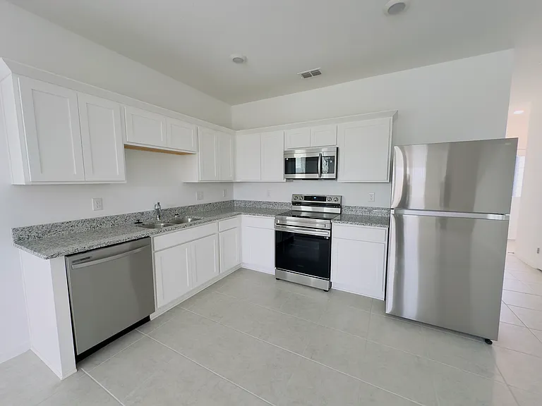 393 Grand Pine Ln — Photo 6