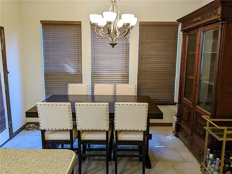 2508 Black Oaks Cir — Photo 11