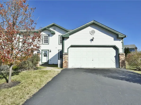 1417 Lexington Dr, Lawrence, PA 15055