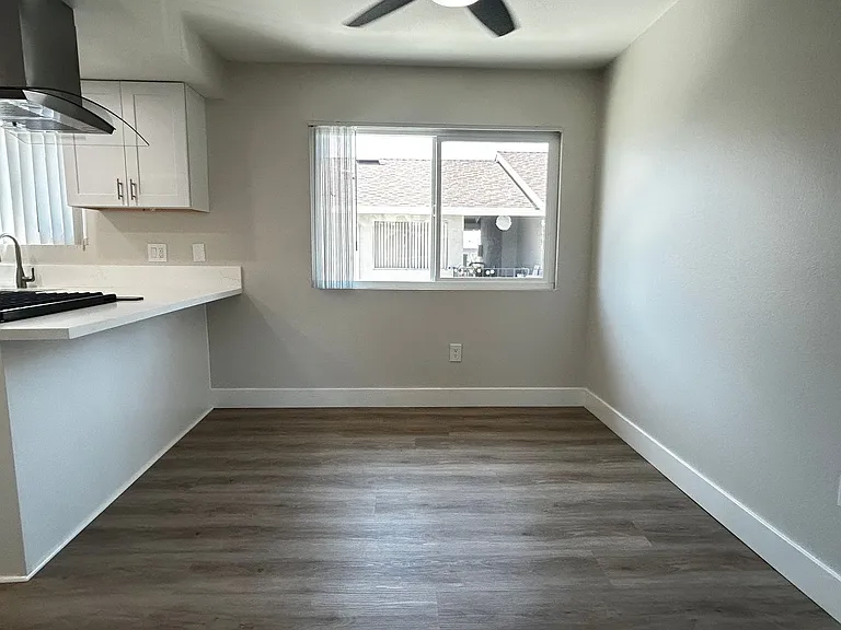 Upstairs 2 Bed 1 Bath in La Habra, Fully Renovated! 1 Car Garage Included! — Photo 7
