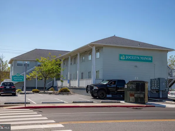 207 8th St #101W, Ocean City, MD 21842